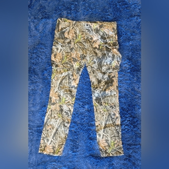 Other - GREEN Camo Skinny Cargo Pants